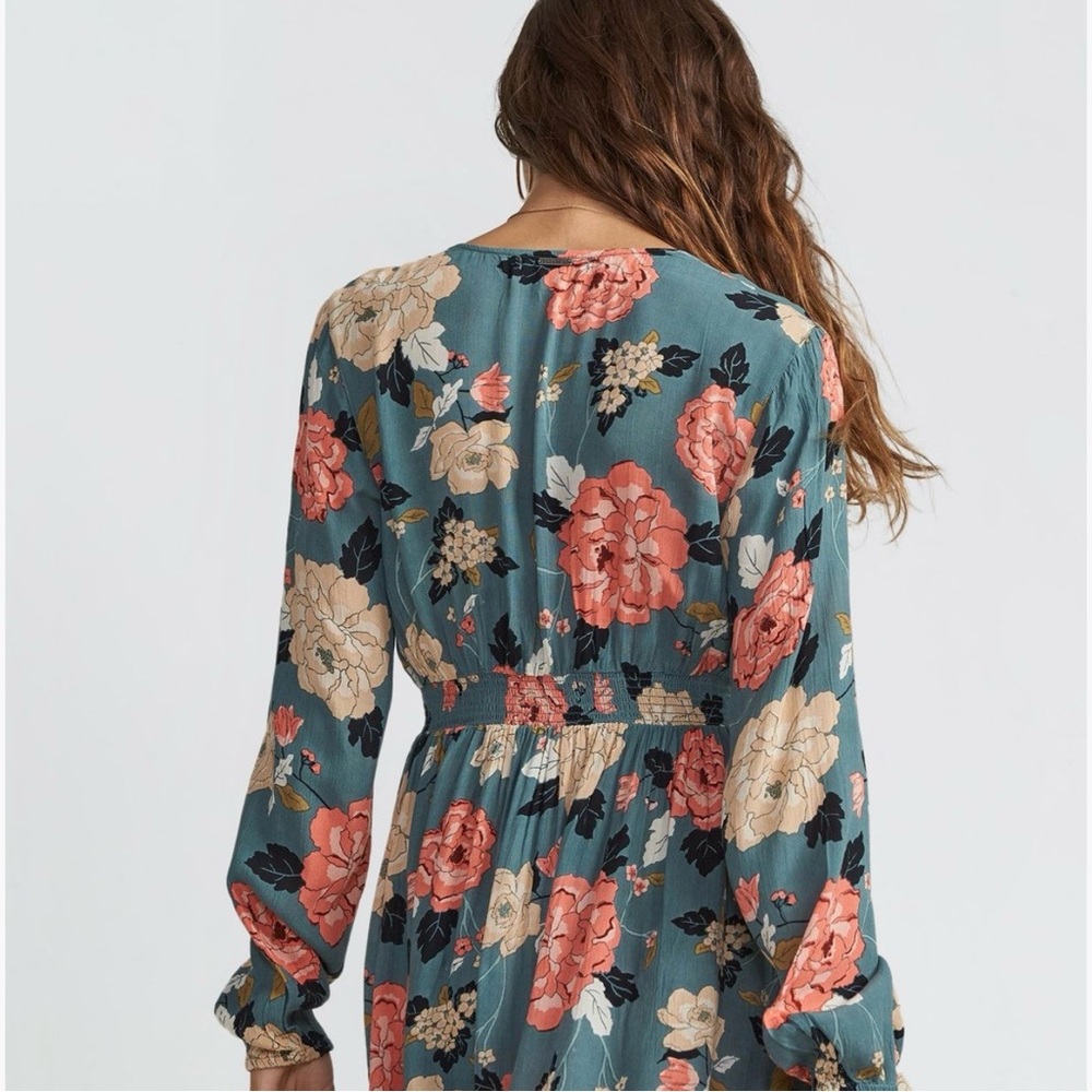 Billabong Your Love Skater Mini Dress Blue Pink Floral Flowy Rayon Boho Medium - Picture 3 of 12